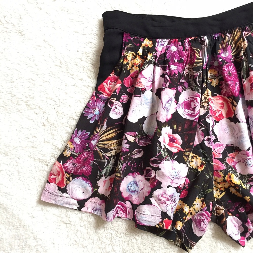 Cotton Candy LA Flowy Floral Shorts